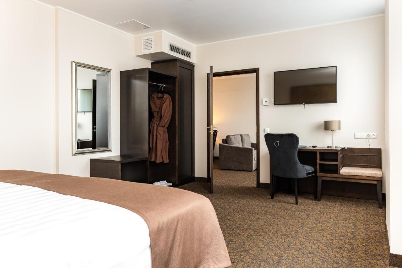 Adoryal Hotell Tallinn Luaran gambar