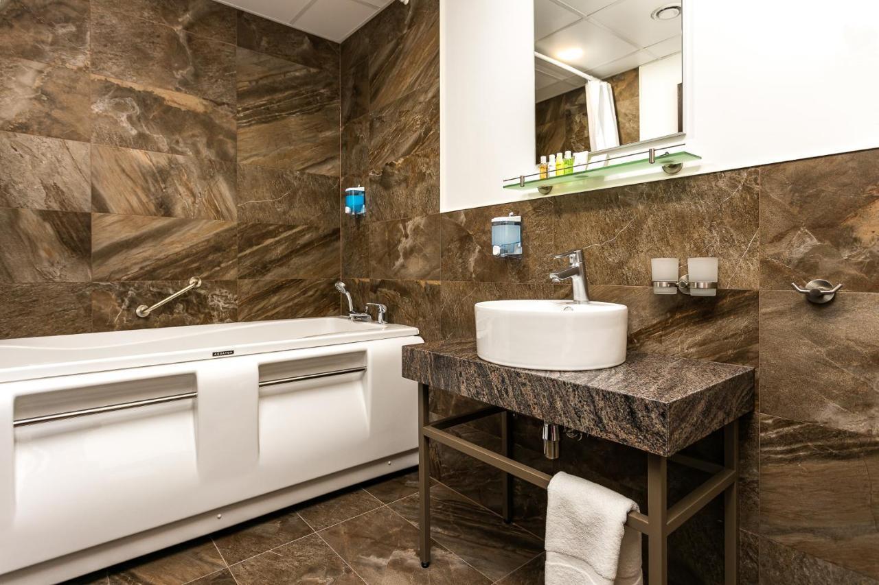 Adoryal Hotell Tallinn Luaran gambar