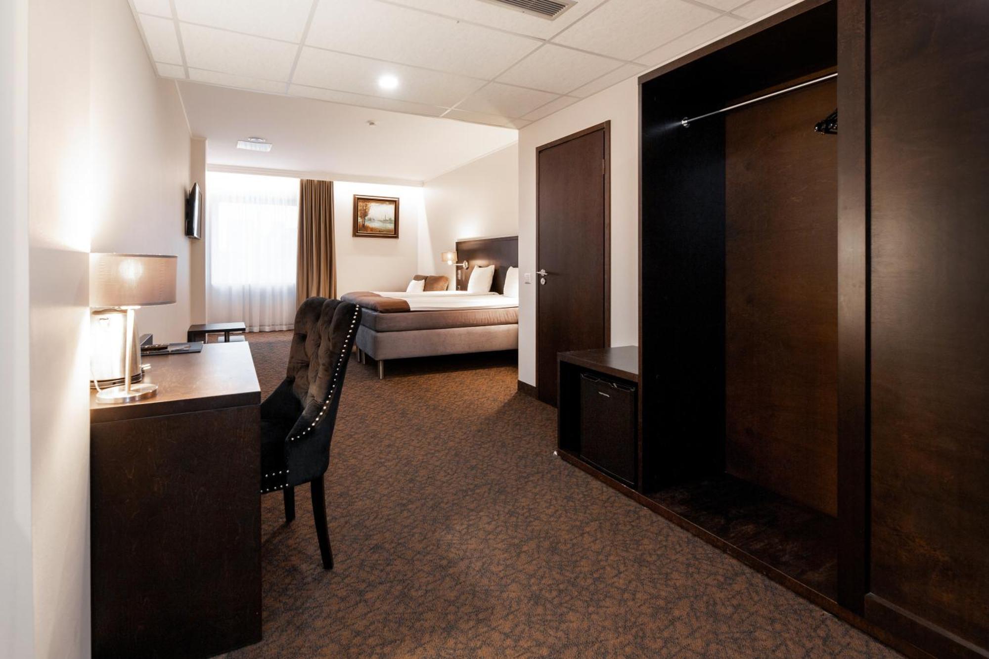 Adoryal Hotell Tallinn Luaran gambar